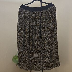 Elegant Black and Gold Women's Skirt